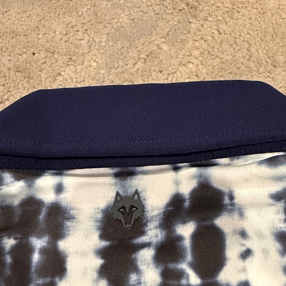Greyson
Shibori Polo Maltese Blue size S in like new condition - Picture 8 of 9
